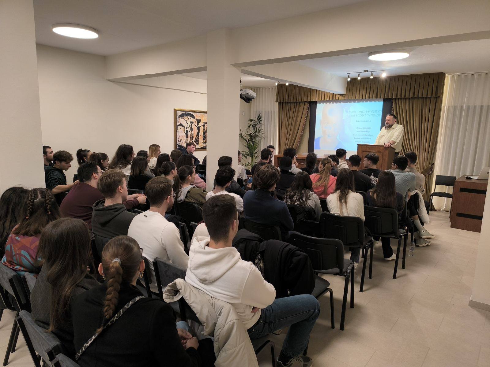 Ο π. Λάζαρος εν ώρα Θ. Λειτουργίας