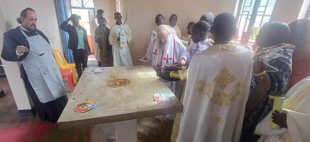 Ο π. Λάζαρος με τον μοναχό Νικόλαο Γρηγοριάτη