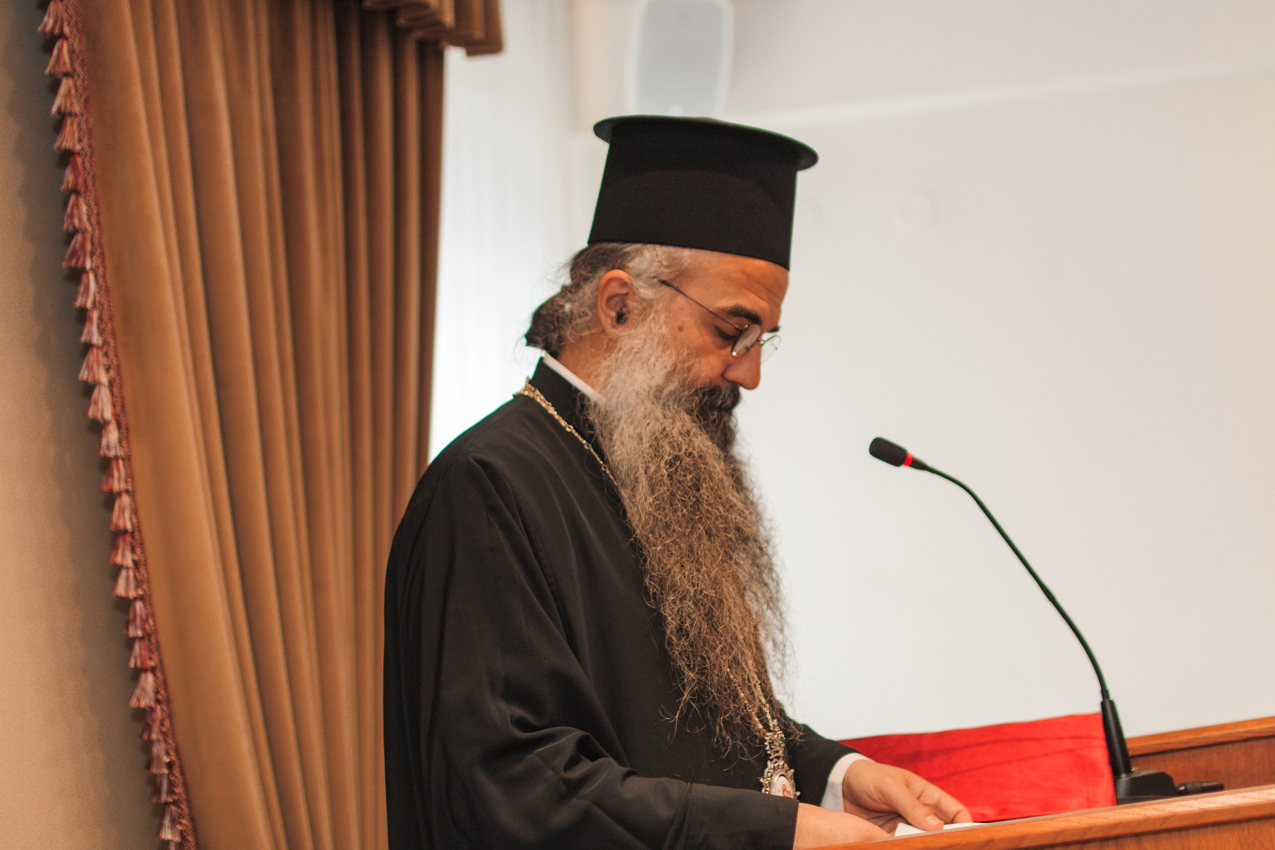 Ο π. Λάζαρος εν ώρα Θ. Λειτουργίας