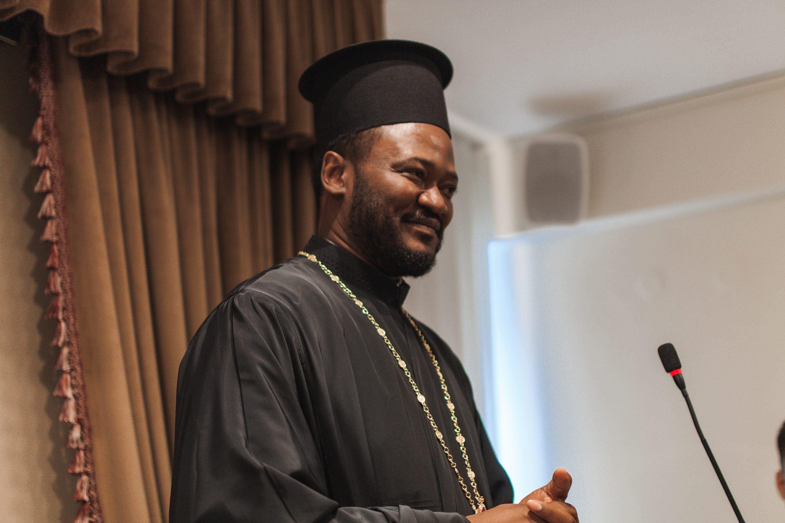 Ο π. Λάζαρος εν ώρα Θ. Λειτουργίας