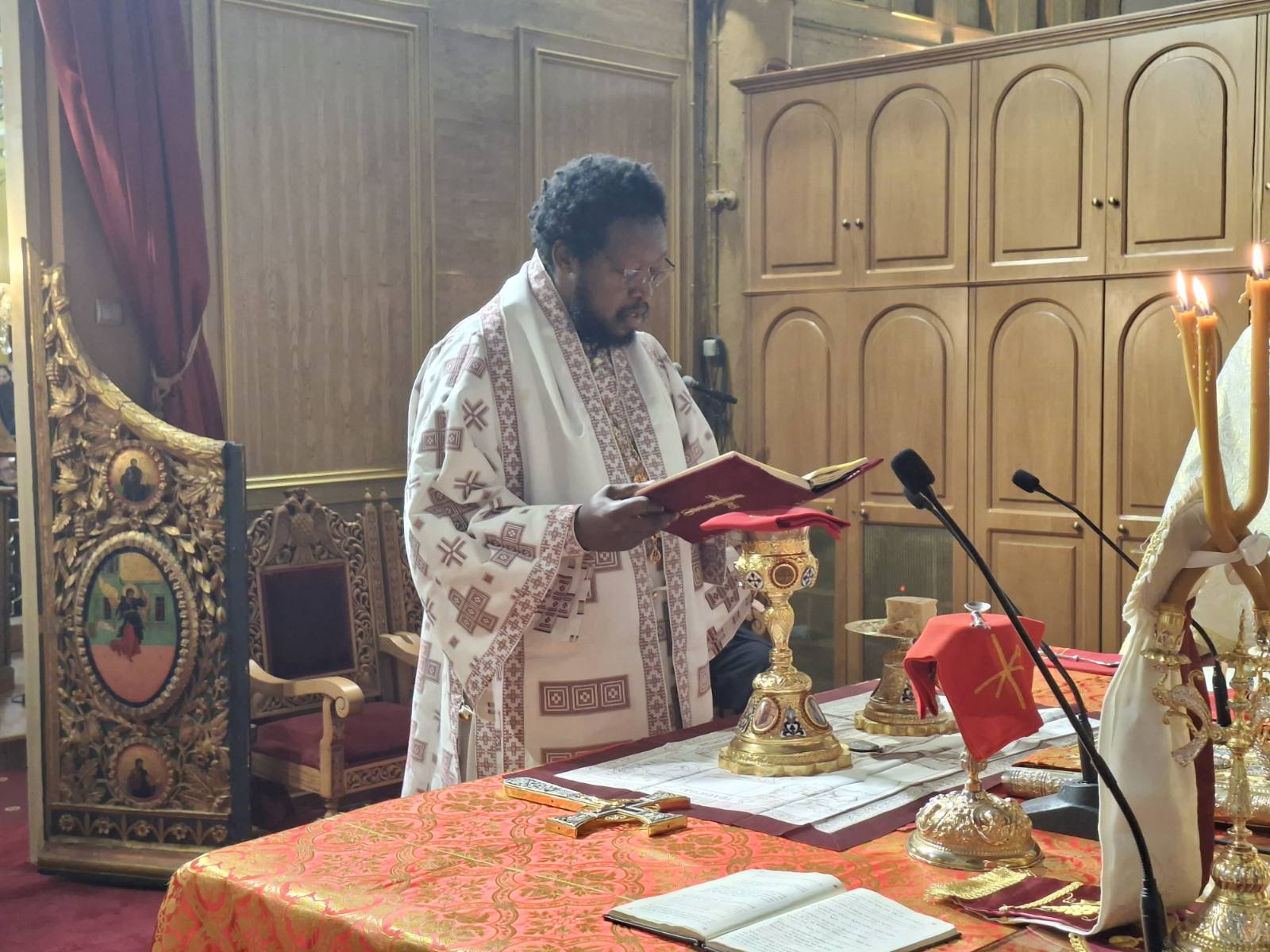 Ο π. Λάζαρος με τον μοναχό Νικόλαο Γρηγοριάτη