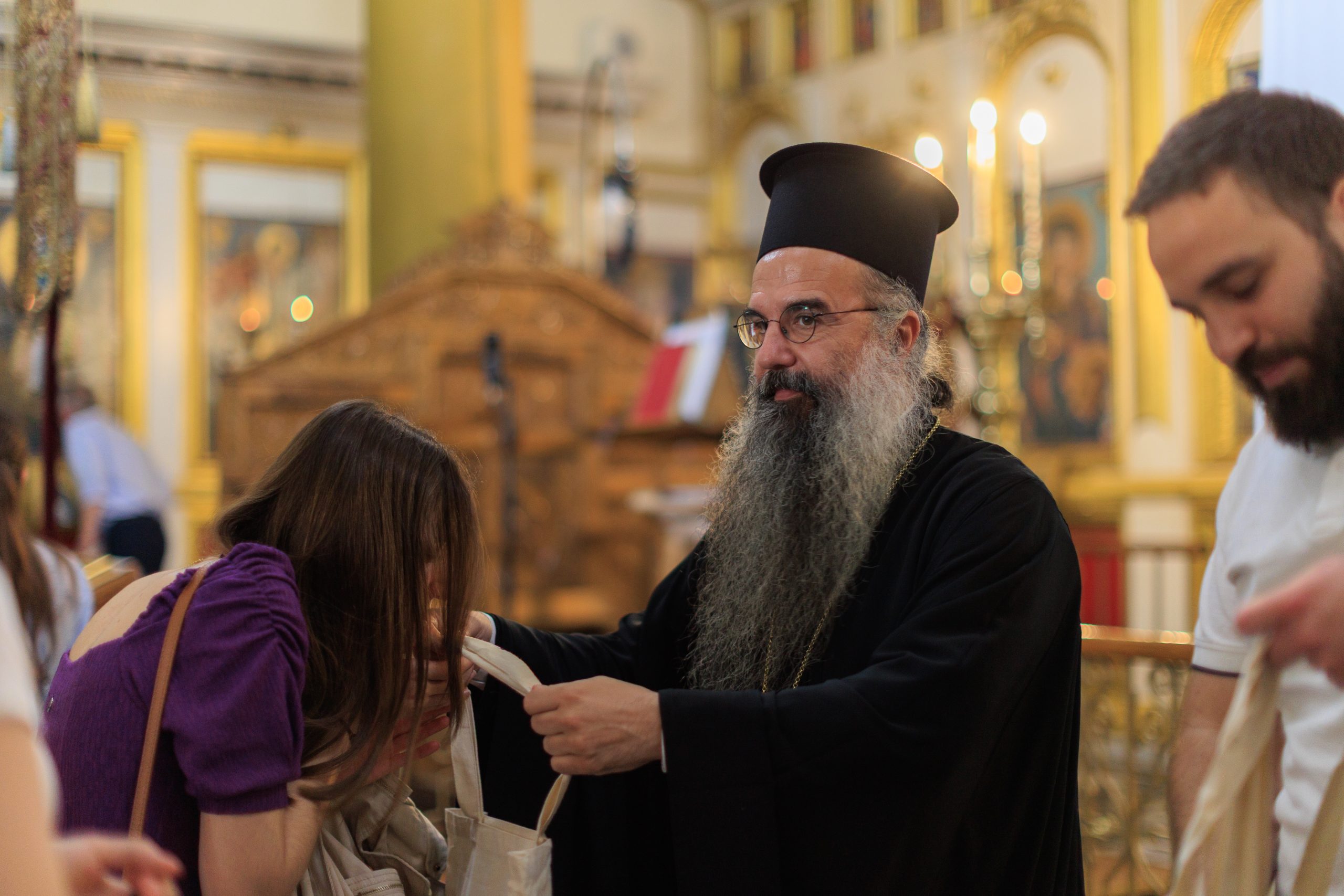 Ο π. Λάζαρος εν ώρα Θ. Λειτουργίας
