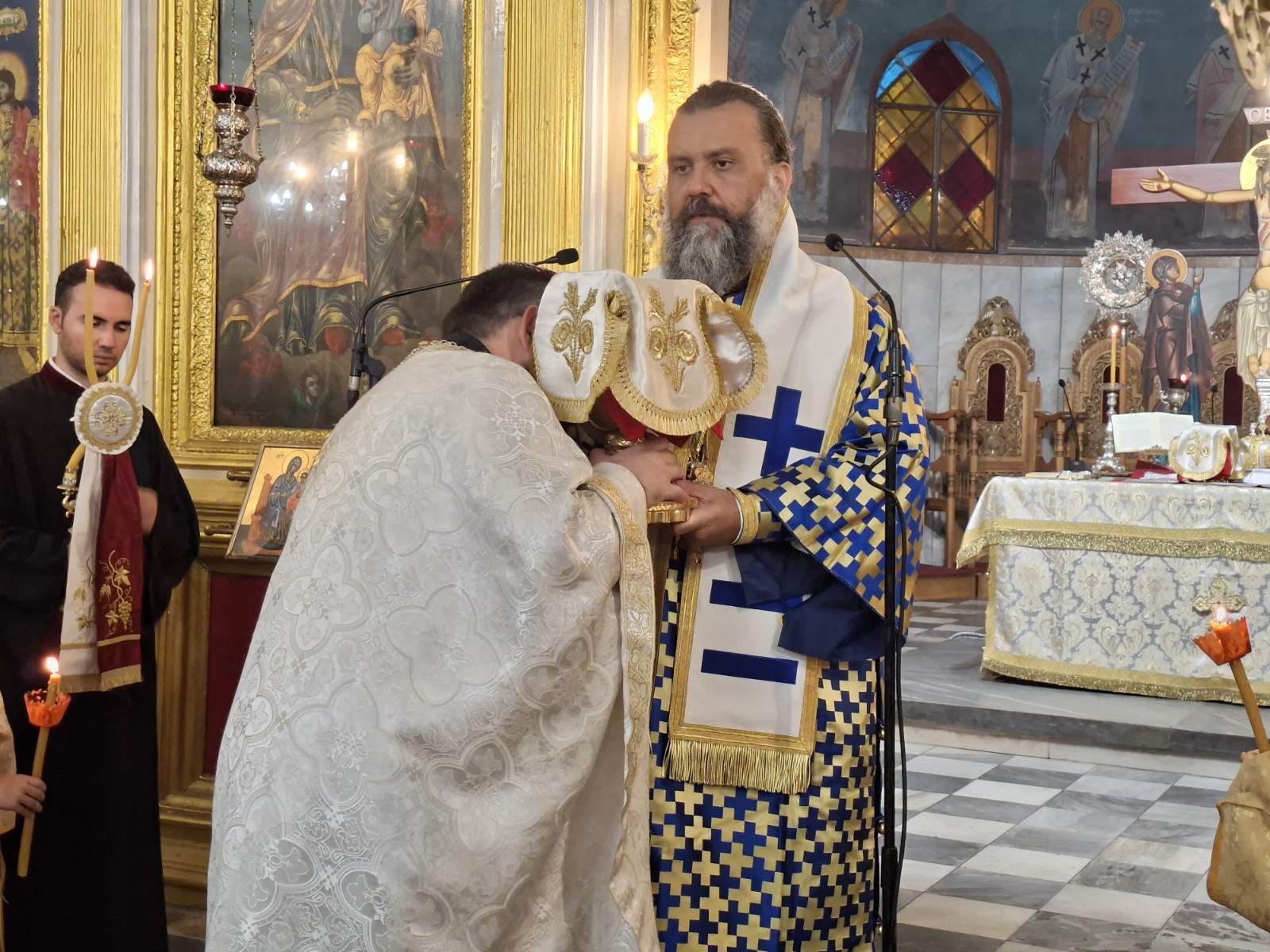 Ο π. Λάζαρος εν ώρα Θ. Λειτουργίας