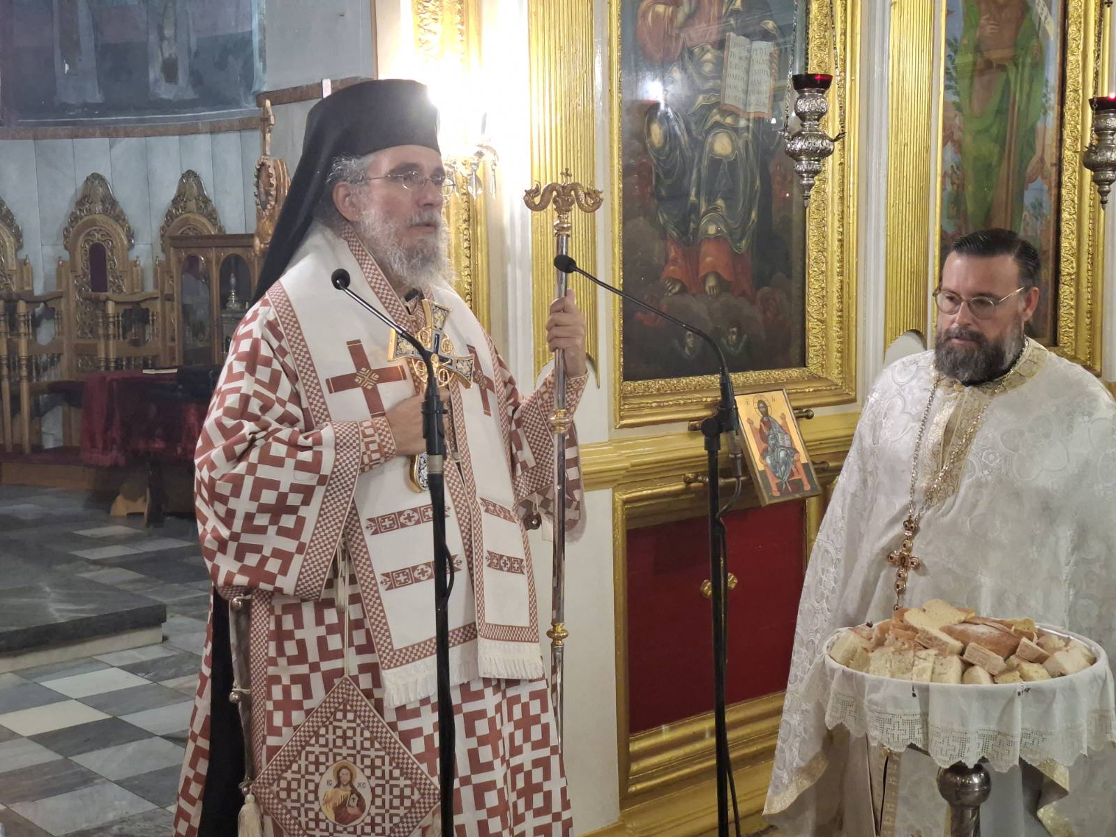 Ο π. Λάζαρος με τον μοναχό Νικόλαο Γρηγοριάτη